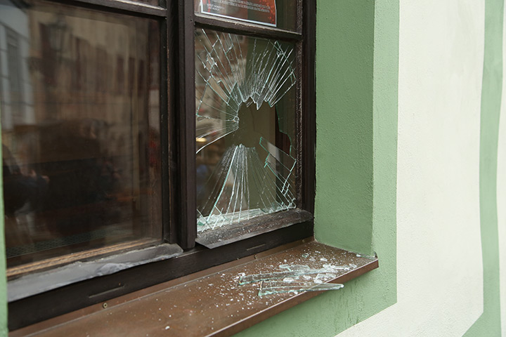 A2B Glass are able to board up broken windows while they are being repaired in Worksop.